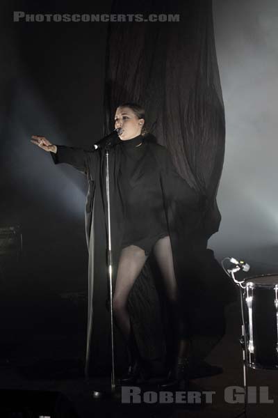 LYKKE LI - 2011-06-23 - PARIS - La Cigale - 